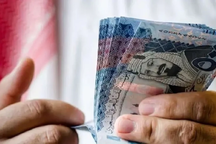 تغييرات جوهرية بشأن سياسة الإقراض.. البنوك السعودية تخفض نسبة الاستقطاع للقروض الجديدة للرواتب أقل من 15 ألف ريال