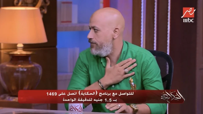 بالفيديو: عمرو أديب يسأل "حنوتي" عن سعر المقبرة "اللي ماسكة نفسها".. والأخير يفاجئه بالرد