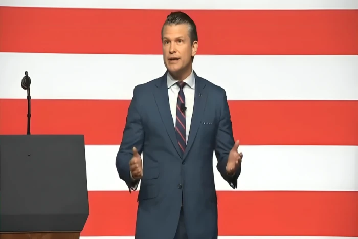 بالفيديو.. وزير الحرب الأمريكي: لا مزيد من الرجال الذين يرتدون الفساتين.. سئمنا من هذا الهراء