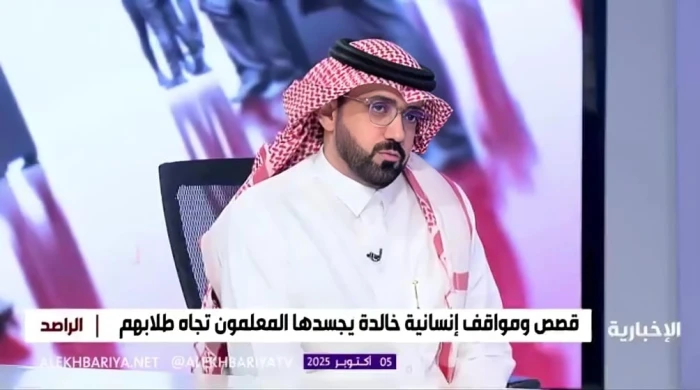 بالفيديو.. مدير مدرسة يعطي إبرة الإنسولين لطالب مصاب بالسكري بشكل يومي في المدرسة بالرياض