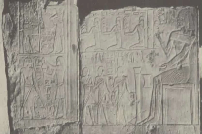 "اللصوص استخدموا منشارًا كهربائيًا لاقتلاعها".. تفاصيل اختفاء لوحة أثرية نادرة من مقبرة سقارة في مصر