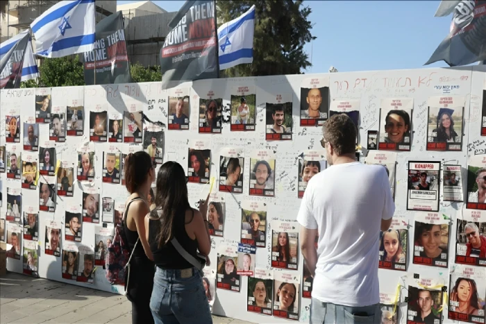 الكشف عن عدد الرهائن الإسرائيليين الأحياء الذين ستفرج عنهم حماس.. وموعد التنفيذ