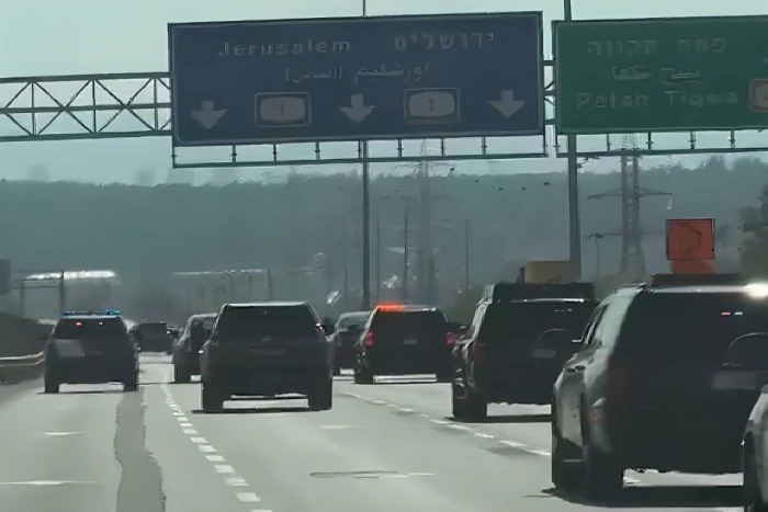 بالفيديو.. موكب ترامب أثناء توجهه  إلى الكنيست في القدس