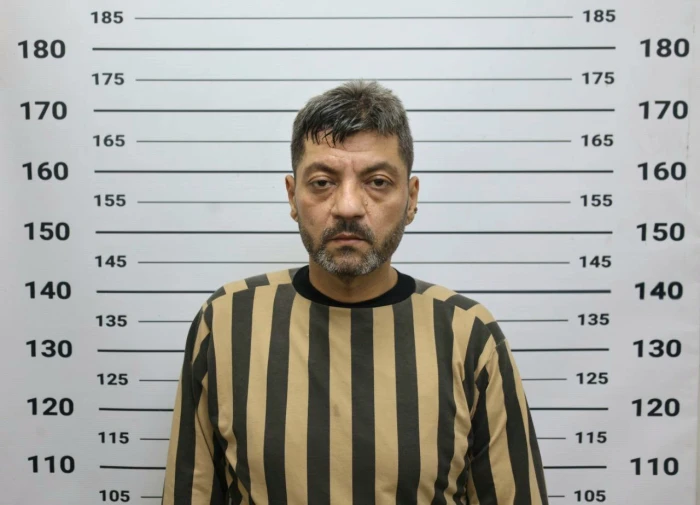 أول صورة ل "نُمير الأسد" ابن عم المخلوع بشار الأسد بعد القبض عليه.. والكشف عن القضايا المتورط فيها