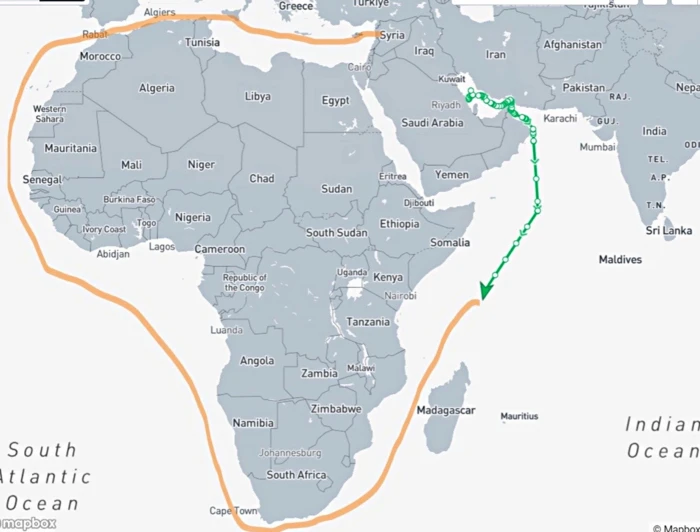 سر اتخاذ ناقلة نفط من السعودية مسارًا أطول باتجاه سوريا عبر رأس الرجاء الصالح