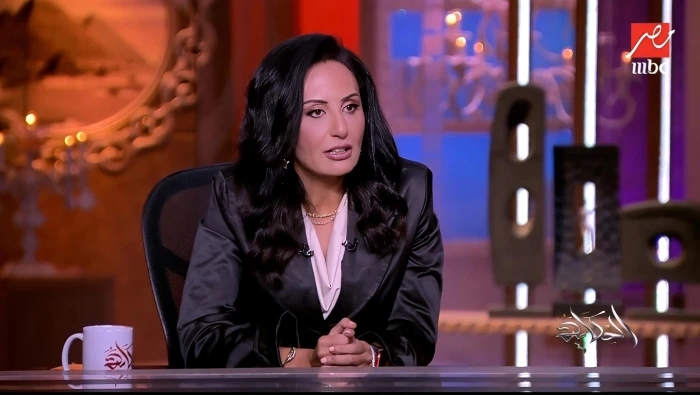 بالفيديو.. طبيبة تفاجئ عمرو أديب: الرجل الخمسيني سيصبح شابا في العشرينات وقدرته الجنسية ستتضاعف !