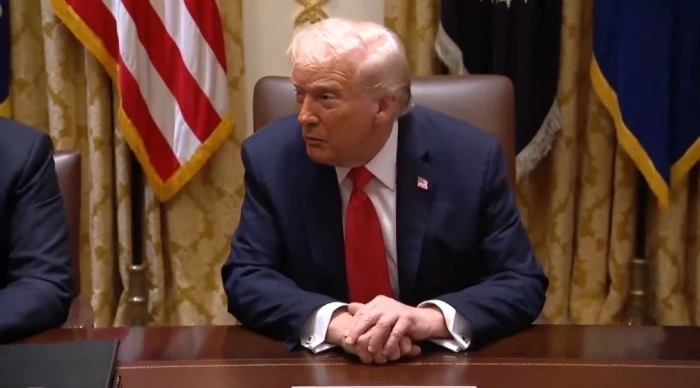 بالفيديو.. ترامب يوجه تحذيراً للصين بدفع ضرائب تصل إلى 155% إذا لم يصل معهم لاتفاق بحلول هذا الموعد