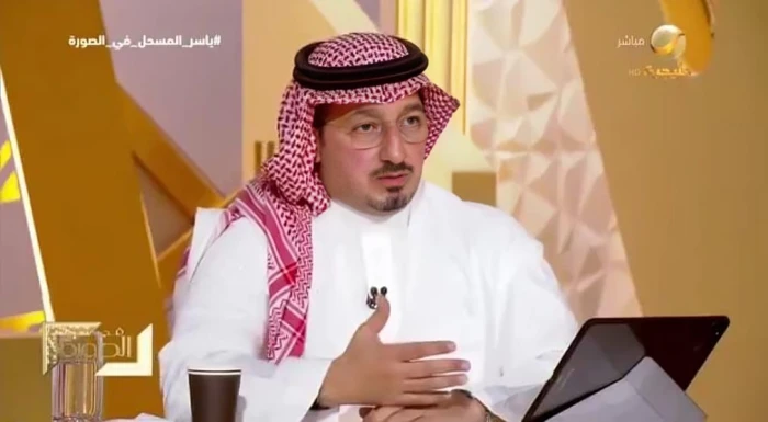 المديفر يسأل المسحل: لو كنت وكيل سعود عبدالحميد هل ستنصحه أن يكمل تجربة الاحتراف أم العودة؟.. بالفيديو.. الأخير يرد