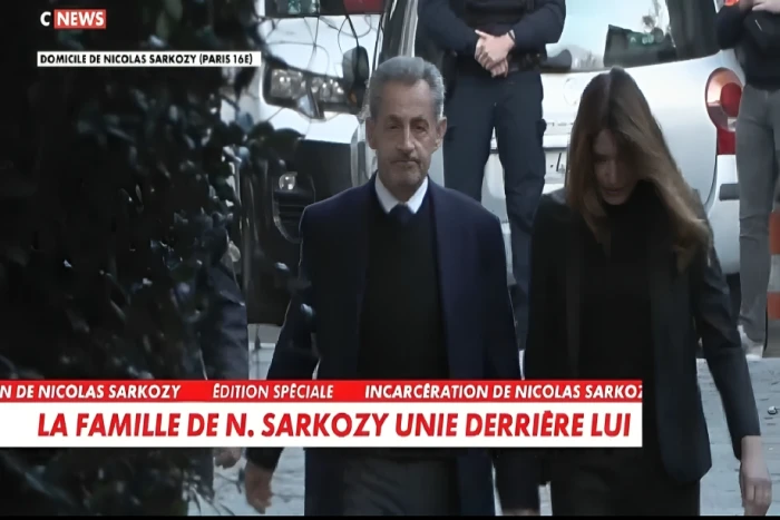 بالفيديو: لحظة مغادرة الرئيس الفرنسي الأسبق "نيكولا ساركوزي" منزله متوجهاً إلى السجن لتنفيذ عقوبة السجن 5 سنوات