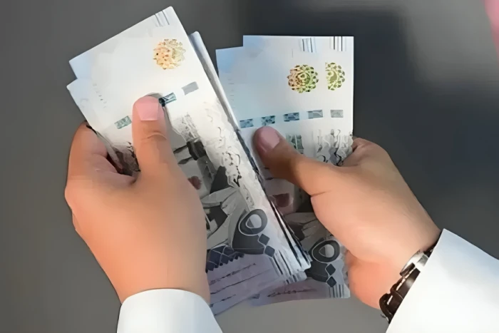 تفاصيل إيقاف مدير محطة تحلية مياه لحصوله على مبلغ 35 ألف ريال مقابل عدم رصد مخالفات