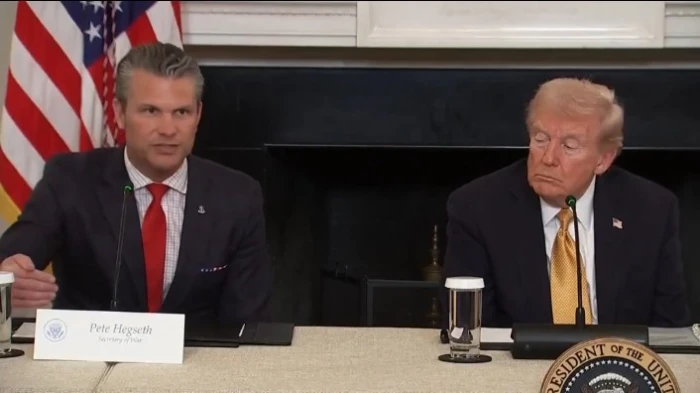 سوف نطاردكم ونقتلكم مثل داعش والقاعدة.. بالفيديو: وزير الحرب الأمريكي يتوعد عصابات المخدرات