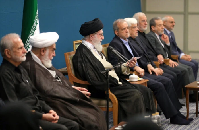 مسؤول سابق بالخارجية الأميركية: بعد 5 سنوات سيختفي النظام الإيراني الحالي لهذا السبب