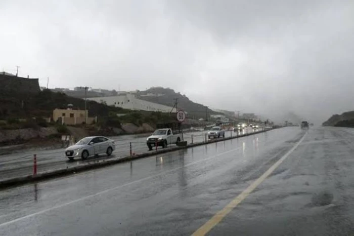 الأرصاد تكشف حالة الطقس المتوقعة اليوم: سحب رعدية ممطرة ورياح نشطة على هذه المناطق!