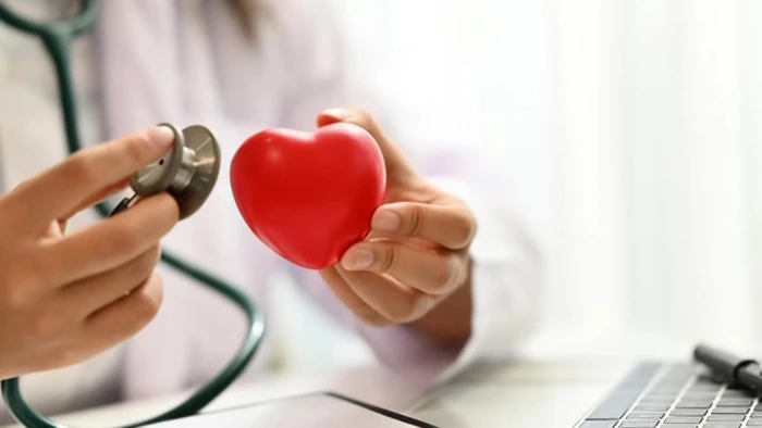 من بينها "النوم الكافي".. 5 عادات يومية للوقاية من أمراض القلب والموت المفاجئ