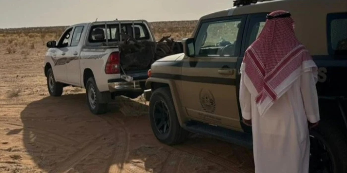 ضبط مواطن لنقله الحطب المحلي في محمية الإمام تركي بن عبدالله الملكية.. والكشف عن العقوبة المتوقعة بحقه