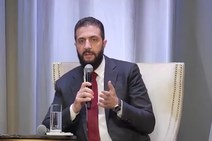 بالفيديو.. الرئيس السوري أحمد  الشرع يكشف عن طريقة عملهم قبل دخول دمشق وتولي الحكم