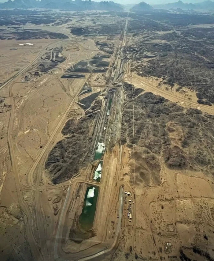 أحدث صورة جوية تكشف مراحل متقدمة من أعمال مشروع “ذا لاين” في نيوم