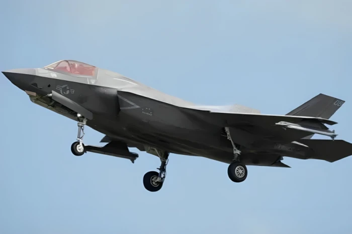 بعد إعلان ترامب الموافقة على بيعها للسعودية.. ما أبرز مميزات وقدرات مقاتلات F-35 الأكثر تطوراً في العالم؟