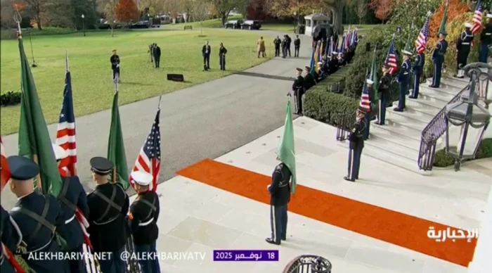 بالفيديو : تحضيرات البيت الأبيض لاستقبال ولي العهد الأمير محمد بن سلمان قبيل لحظات من وصوله