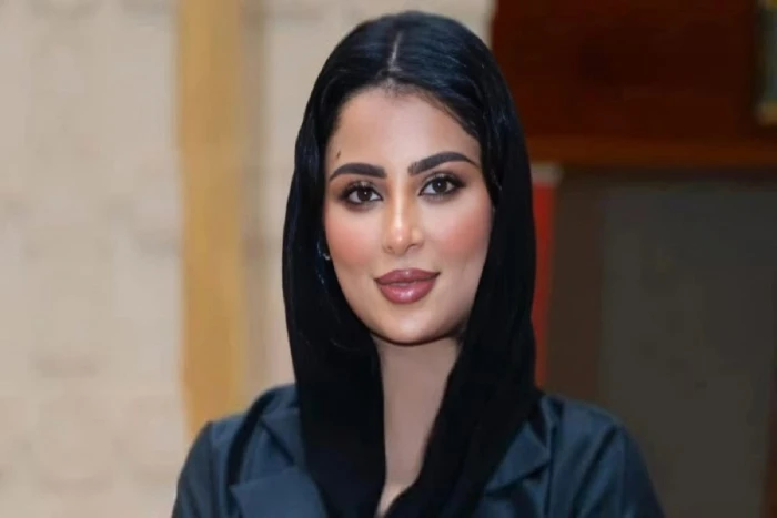 في ظروف غامضة.. اغتيال مصصمة الأزياء الليبية "خنساء المجاهد" داخل سيارتها في طرابلس-صور