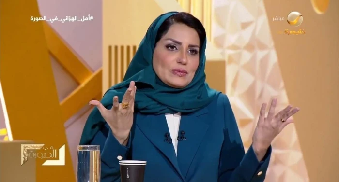 بالفيديو .. أمل الهزاني: لا أعرف سبب منع حلقة راشد بن عساكر في يوم التأسيس.. والمديفر يعلق: ليش ما أصدقك!