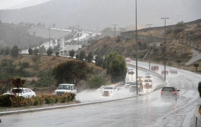 الأرصاد تكشف حالة الطقس المتوقعة اليوم: أمطار رعدية ورياح نشطة على هذه المناطق!