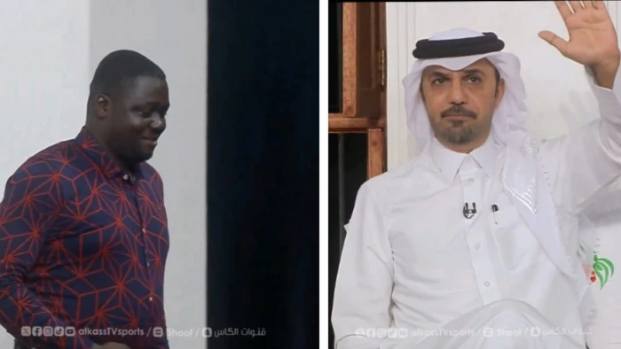 "على الهواء مباشرة" مذيع برنامج "الكاس" يطلب من صحفي جزر القمر مغادرة الاستديو لهذا السبب !