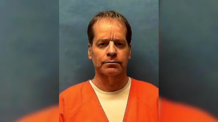 السلطات الأمريكية تنفذ حكم الإعدام بحق رجل خمسيني أدين بقتل سيدة قبل 36 عامًا في فلوريدا