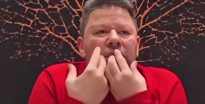 بالفيديو.. محلل رياضي مصري: المنتخبات في البطولة العربية لسا لاعبين من 10 سنين وإحنا نلعب من أيام الفراعنة