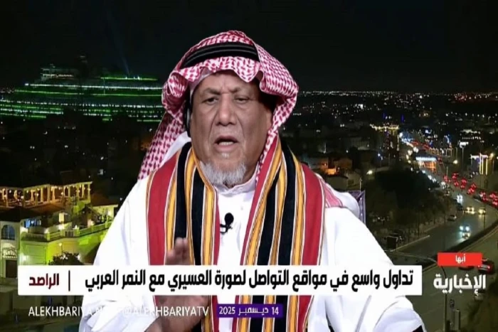 أمسكت عنقه بيدي وطعنته .. بالفيديو.. مواطن يروي قصة مواجهته لنمر  أكل أغنامه قبل 52 عاما