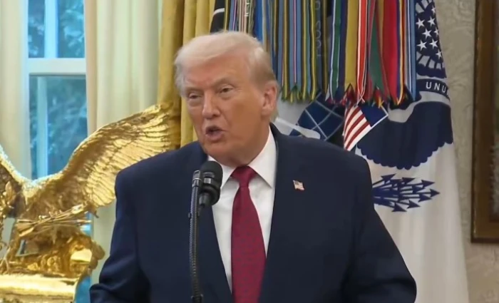 مراسل صحفي لـ"ترامب": هل ما زلت تثق بالرئيس السوري الشرع؟.. بالفيديو: الرئيس الأمريكي يُجيب