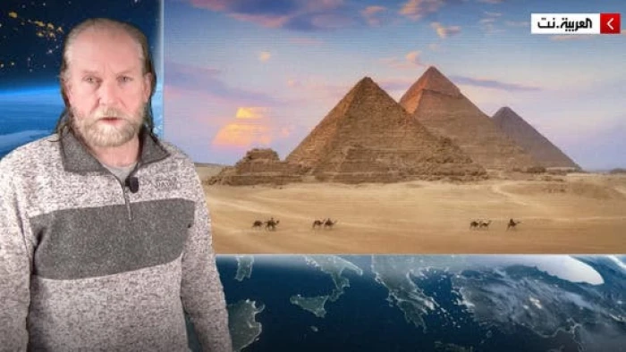 "لا يمكن امتلاك المصريين القدماء لهذه المعرفة".. العالم الهولندي يثير الجدل بشأن طريقة بناء الأهرامات