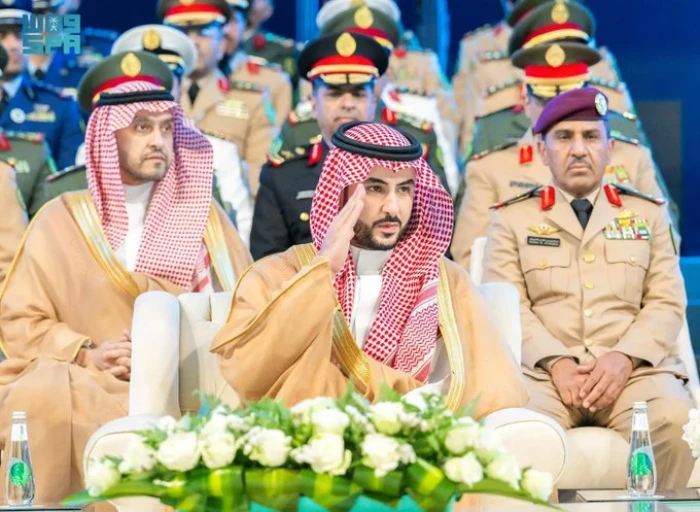 وزير الدفاع يدعو المجلس الانتقالي الجنوبي اليمني إلى تغليب صوت العقل والحكمة والخروج من محافظتي حضرموت والمهرة