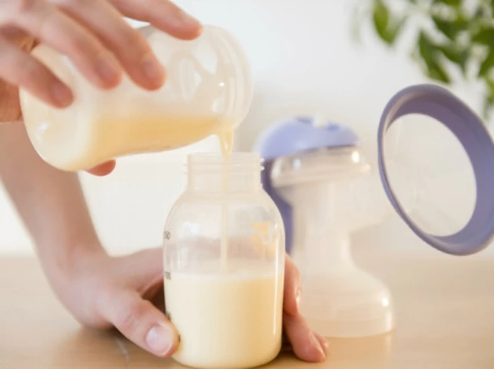 سحب حليب أطفال من الأسواق بسبب مادة سامة