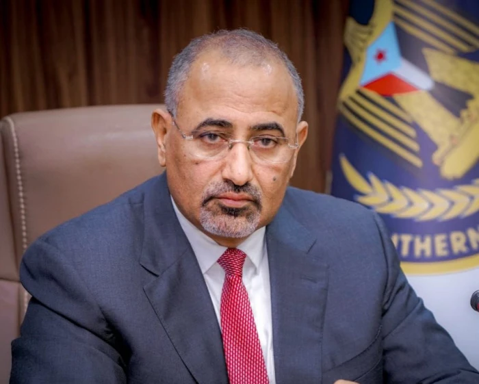 هروب "عيدروس الزبيدي" إلى مكان غير معلوم بعد تحريك قوات عسكرية باتجاه الضالع