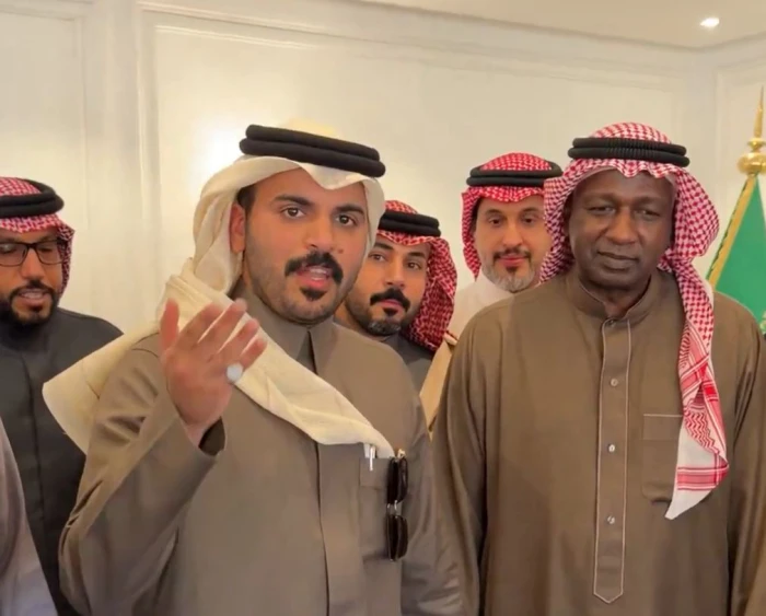 بالفيديو: مشهور سناب غازي الذيابي يعلن عن مكافأة لجميع لاعبي النصر في حال الفوز على الهلال في المباراة القادمة