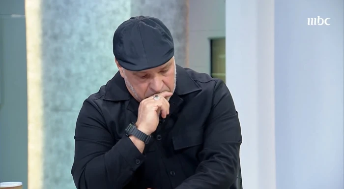 بالفيديو: بكاء الجزائري "بن زكري" بعد سماع تصريحات الناقد صالح أبو نخاع عن شخصيته كمدرب