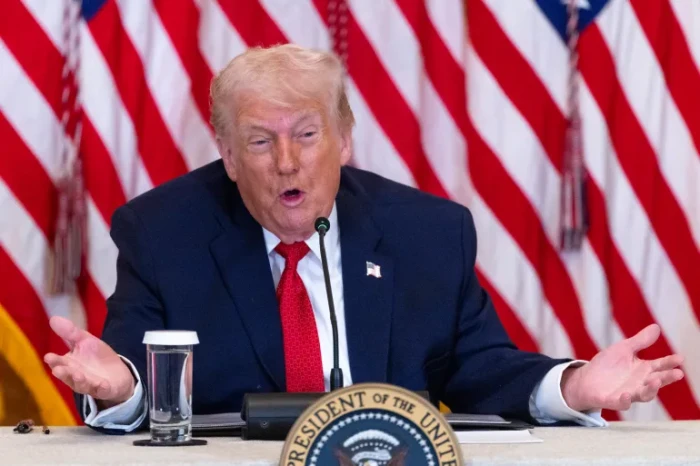 مليون دولار لكل شخص.. تفاصيل العرض الضخم المقدم من "ترامب" لسكان جزيرة "غرينلاند" مقابل ضمها