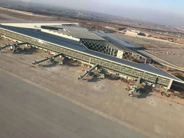 باكستان تصرف النظر عن إسناد إدارة وتشغيل مطار إسلام آباد إلى الإمارات