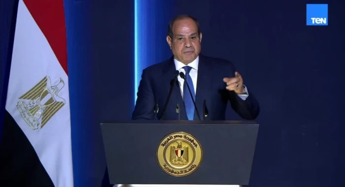 "الذين فعلوا ذلك ذهبوا ولم يحمهم أحد".. بالفيديو: السيسي: نرفض تقسيم دول المنطقة أو الاعتراف بكيانات موازية