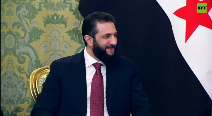 بالفيديو: الرئيس السوري أحمد الشرع يكشف لـ "بوتين" بماذا ذكرته الثلوج التي رآها في طريقه إلى الكرملين