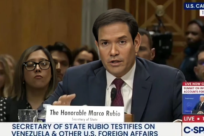 بالفيديو.. وزير الخارجية الأمريكي  يكشف عن عدد الجنود الأمريكيين المتواجدين في الشرق الأوسط