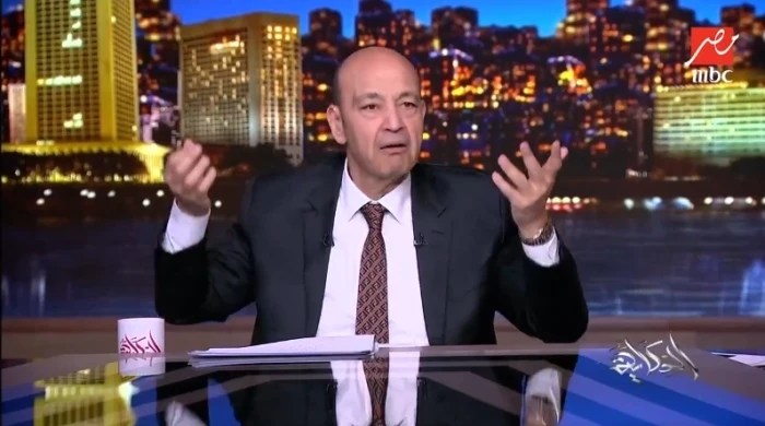 «طيب ما تعلّقوهم من رجلهم في المطار».. بالفيديو: عمرو أديب يعلّق على مقترح الإعفاء الجمركي للهواتف مقابل تحويل 5 آلاف دولار