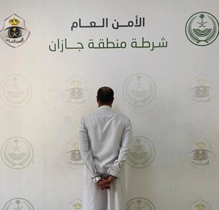 القبض والتشهير بالمواطن " إبراهيم جبران " لتحرشه بامرأة في جازان