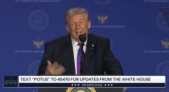 بالفيديو.. ترامب : "لا يمكنك أن تمتلك دولة عظيمة إذا لم يكن لديك دين"