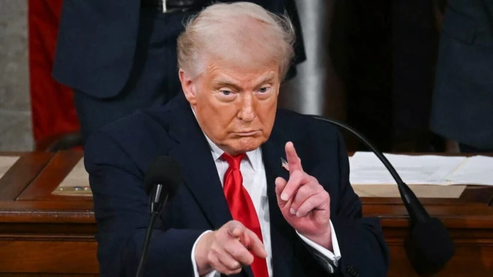 "ترامب" يحسم الجدل بشأن إرسال قوات برية إلى إيران