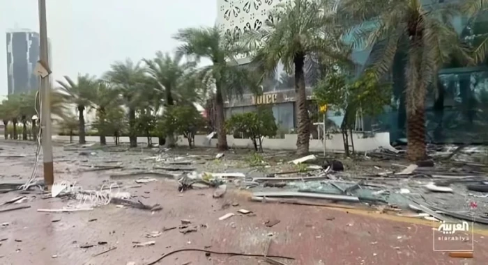 بالفيديو.. آثار الدمار في ضاحية السيف بالبحرين بعد تعرضها للقصف بالصواريخ والمسيّرات الإيرانية