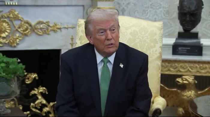 "ماكرون سيغادر منصبه قريباً".. بالفيديو: أول تعليق من ترامب على رفض فرنسا الانضمام لقوة مهام مضيق هرمز