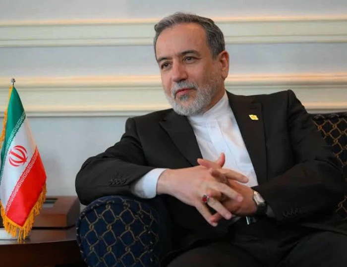 وزير الخارجية الإيراني‬⁩ : ‏"أنا على ثقة بأننا سنحتفل بانتصارنا في هذه الحرب خلال الأيام المقبلة "