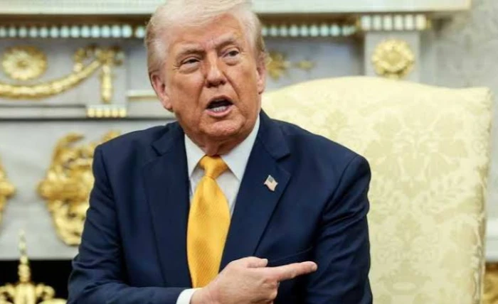 قبل انتهاء مهلة مضيق هرمز.. ترامب يجدد تهديداته لإيران ويضع شرطًا للسلام